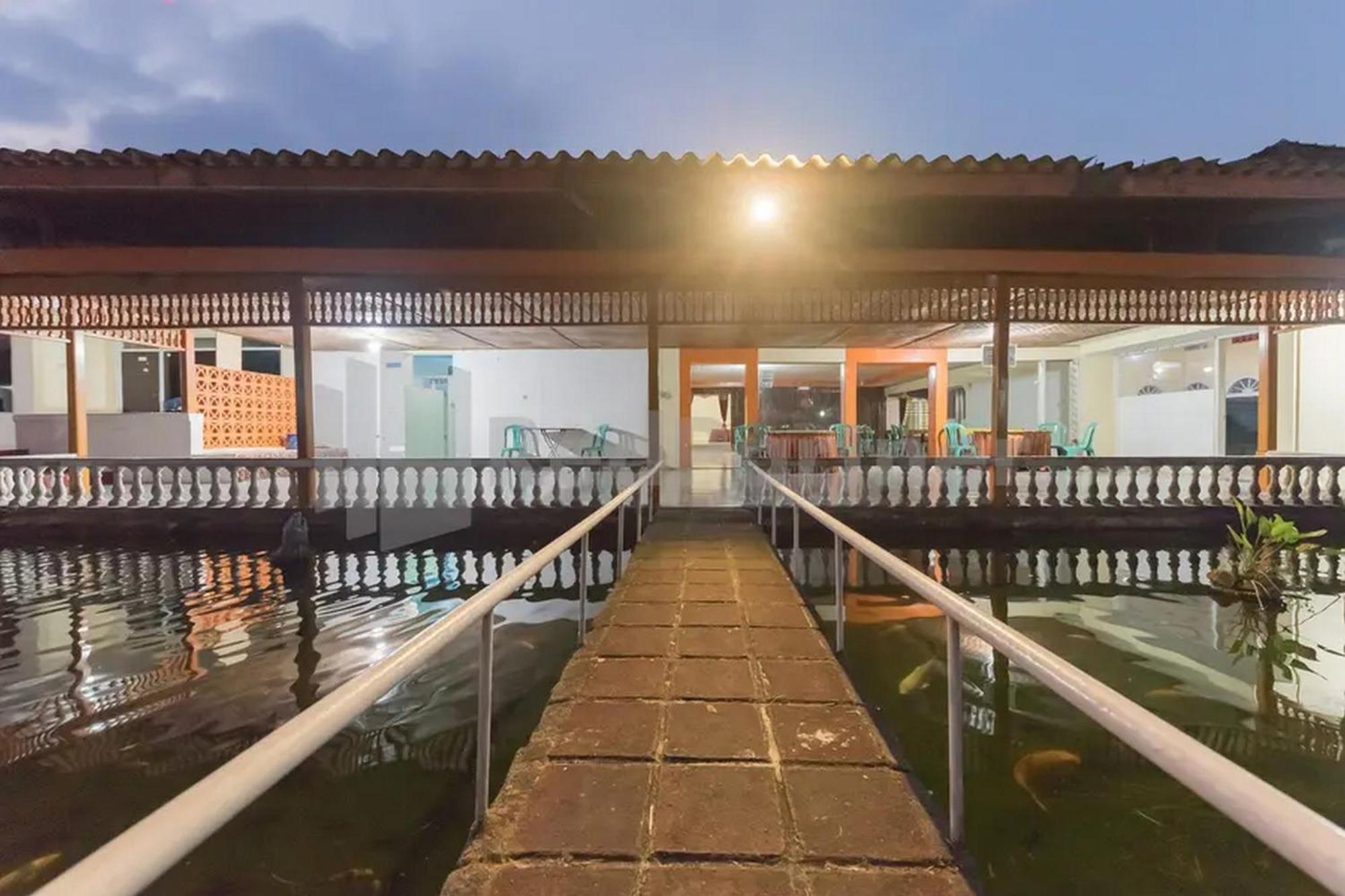 Hotel Linggarjati Near Natural Park Twa Linggarjati エクステリア 写真