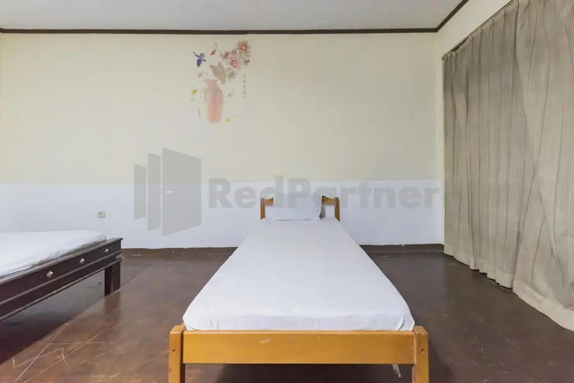 Hotel Linggarjati Near Natural Park Twa Linggarjati エクステリア 写真